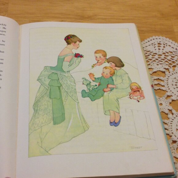 Vintage Peter Pan and Alice in Wonderland book - Picture 16 of 16